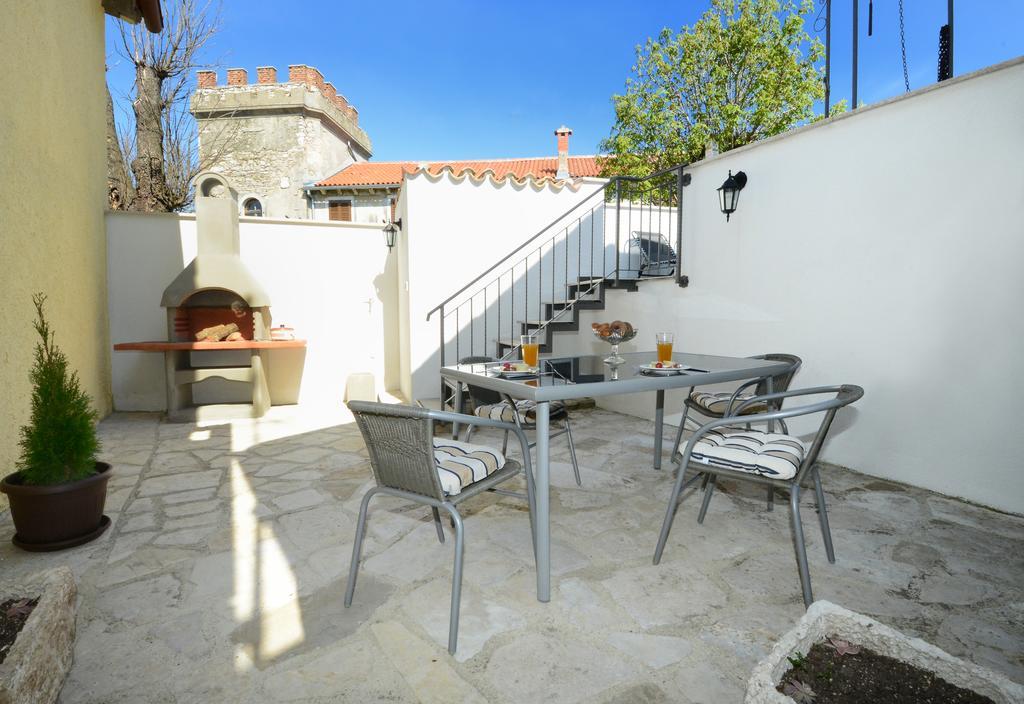 Holiday Home Nono Frane Lindar الغرفة الصورة